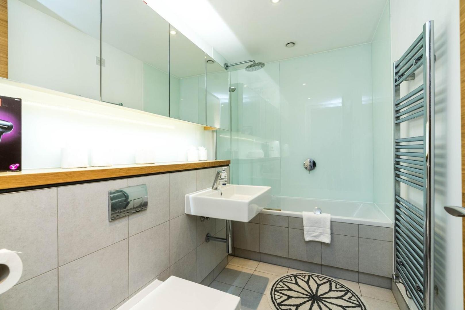Apartment For 4 In The Heart Of Shoreditch